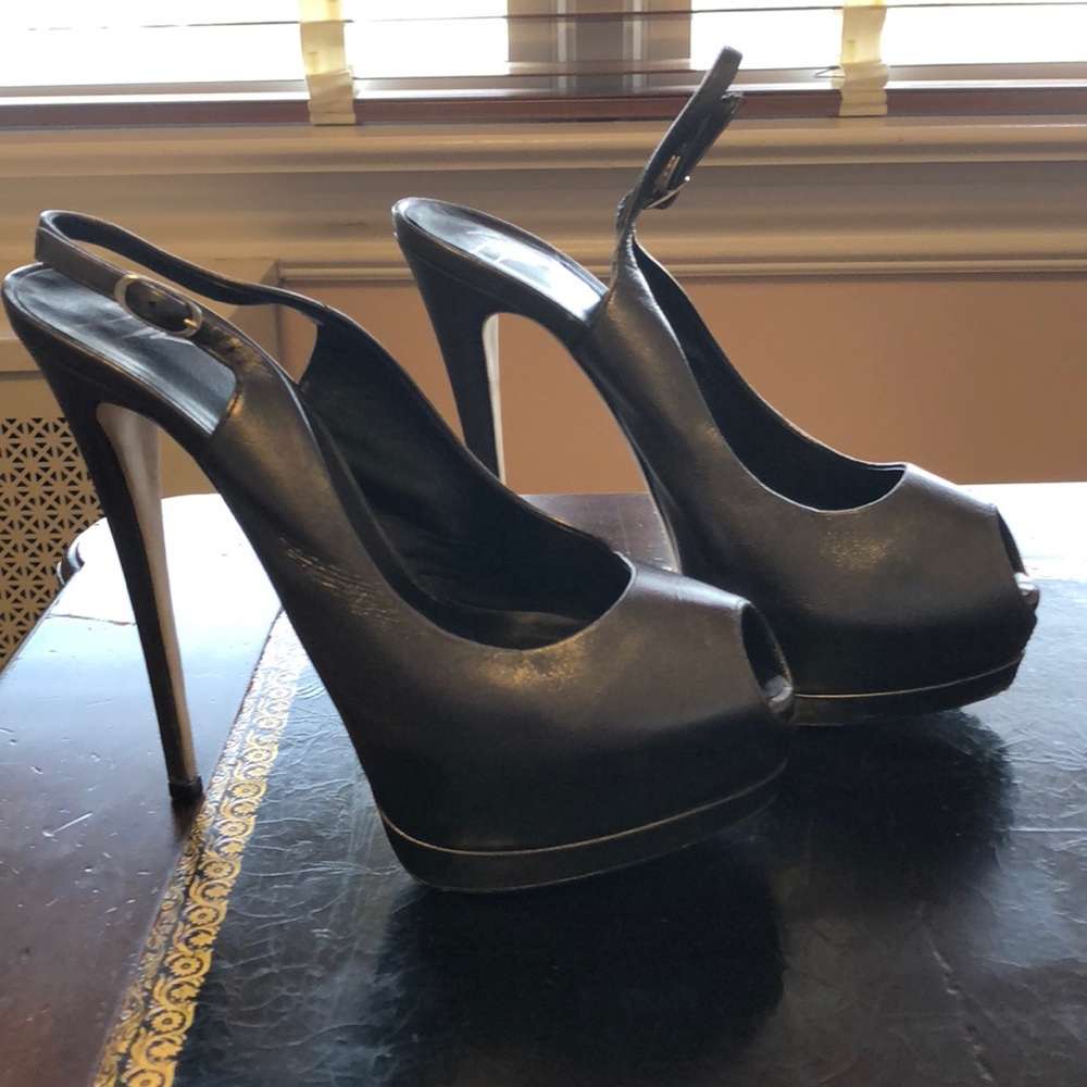 Giuseppe Zanorto peep toe sling back